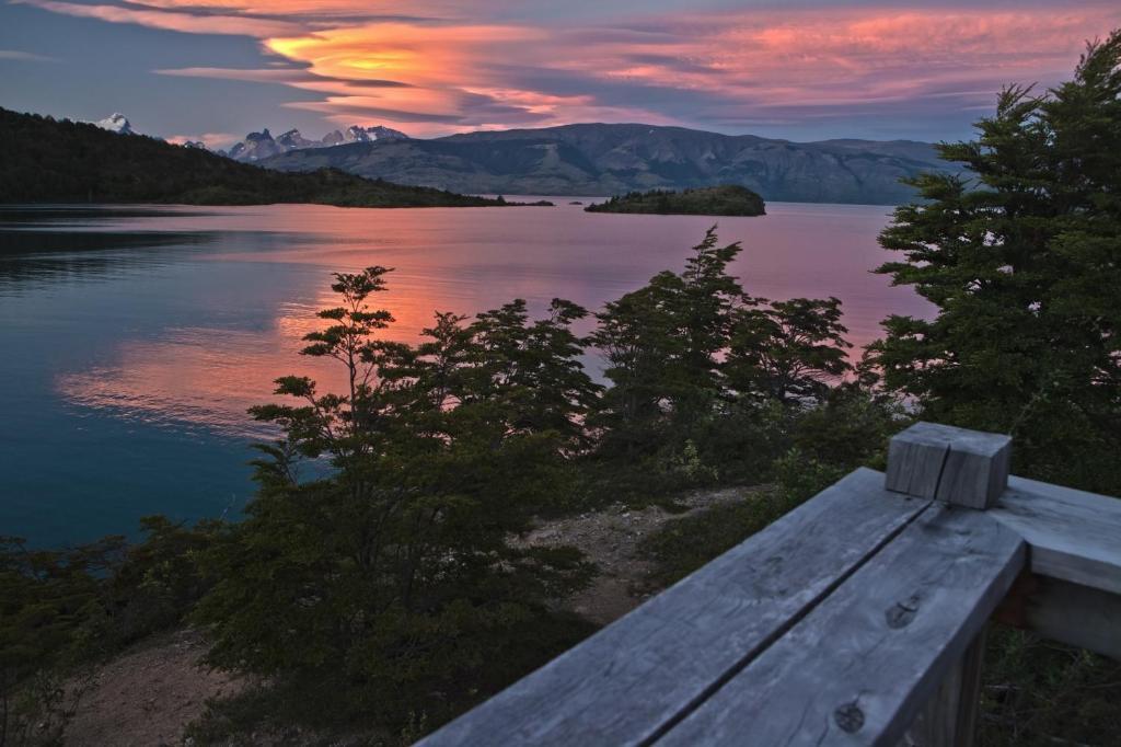 Patagonia Camp Hotel Torres del Paine National Park ภายนอก รูปภาพ